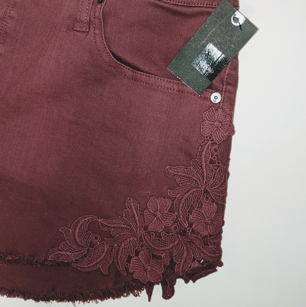 Mossimo High Rise Shorts With Flower Embroidery - Picture 2 of 5